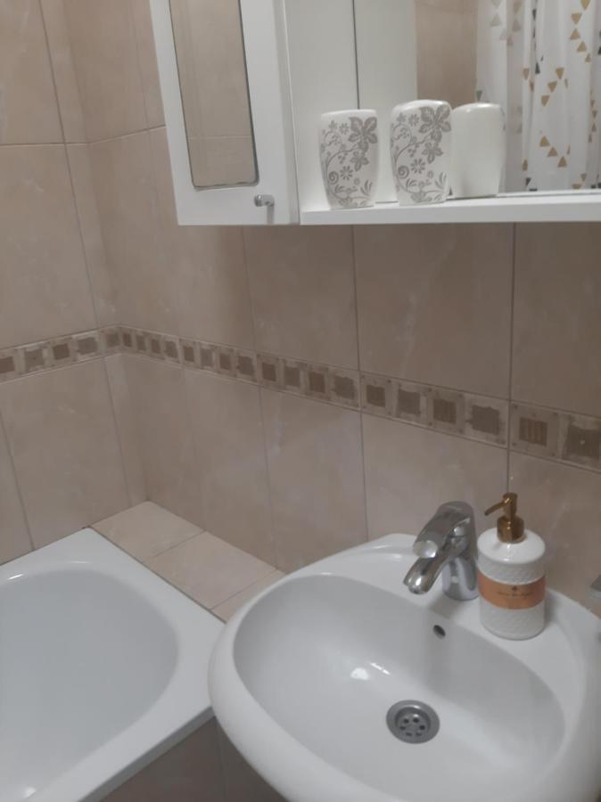 Apartman Poco Μπιέλινα Εξωτερικό φωτογραφία